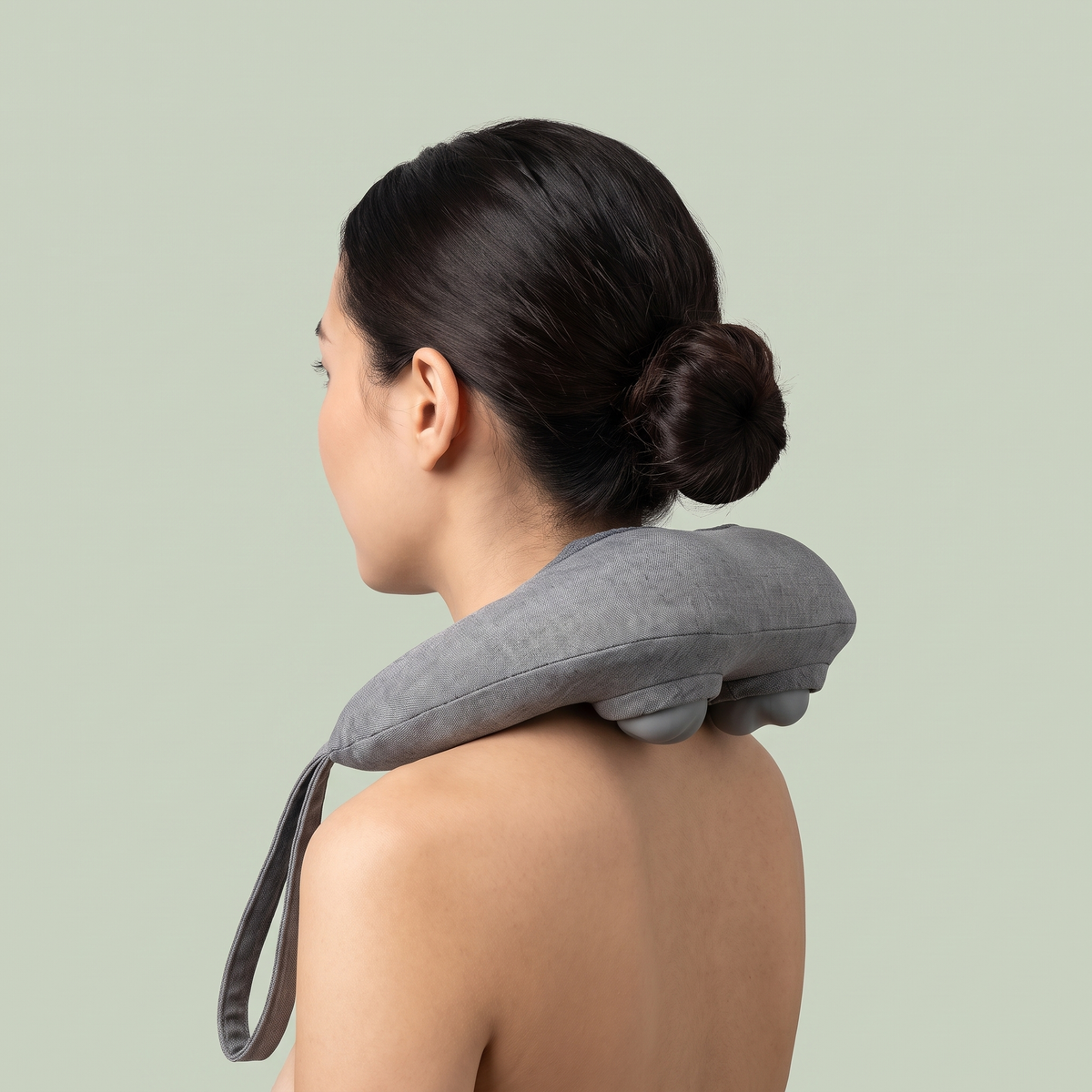 Ball massager